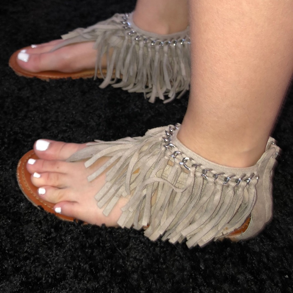 Fringe sandals